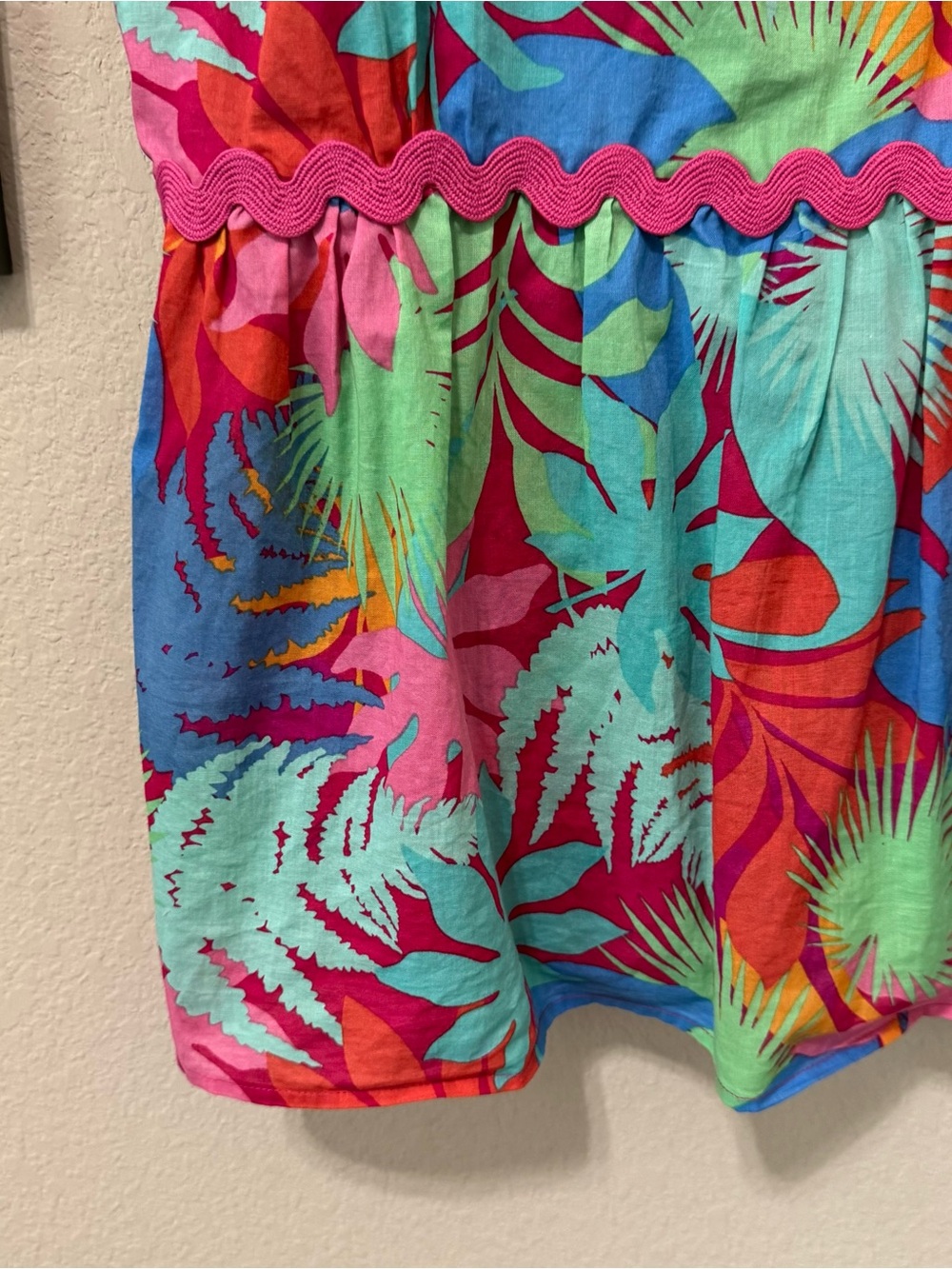 GREYLIN | Tropical Print Ruffle Tank Top with Ric Rac Size Small - Picture 5 of 12